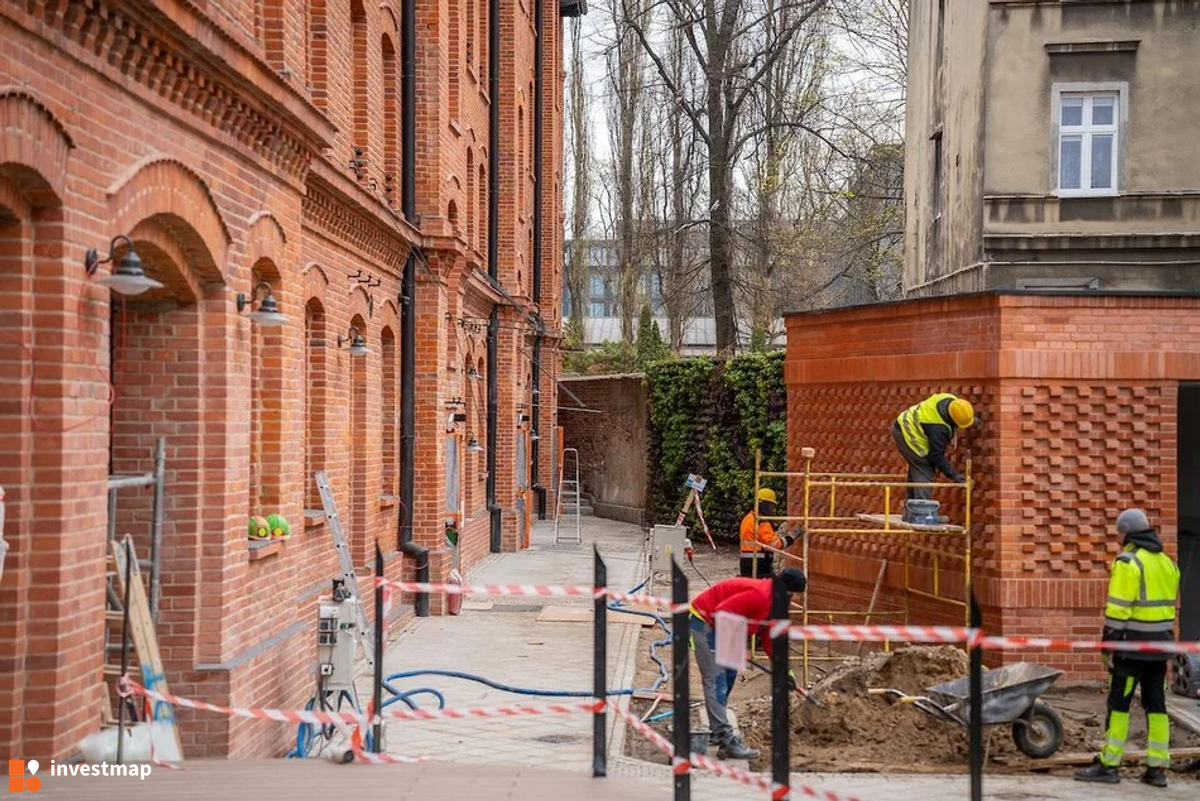 Zdjęcie Remont famuły, ul. Ogrodowa 24 fot. Wojciech Jenda