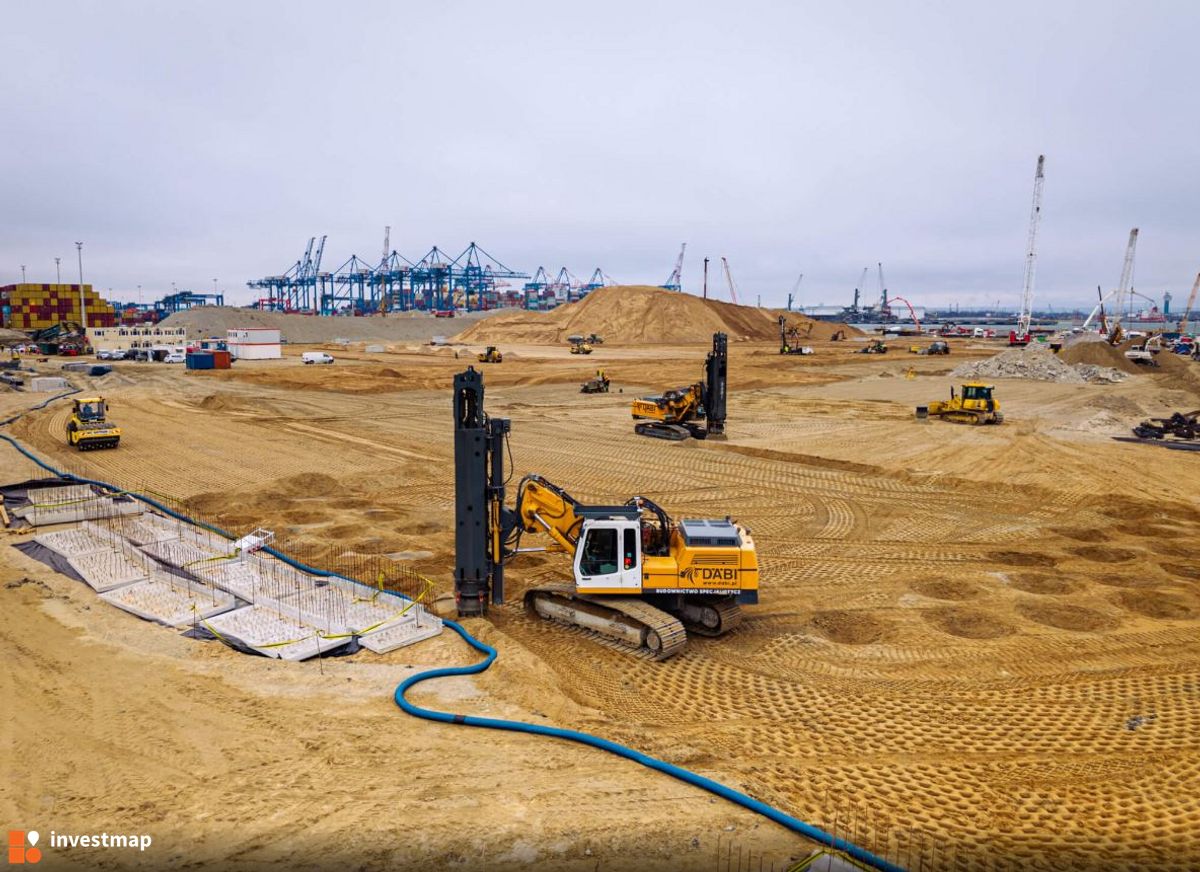 Zdjęcie Terminal Kontenerowy Baltic Hub Gdańsk fot. Orzech 