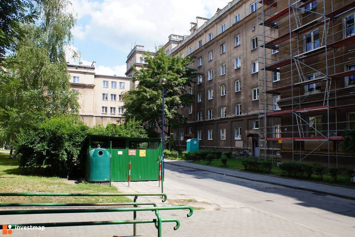 Zdjęcie [Kraków] Remont elewacji, Os. Szkolne 36 fot. Damian Daraż 