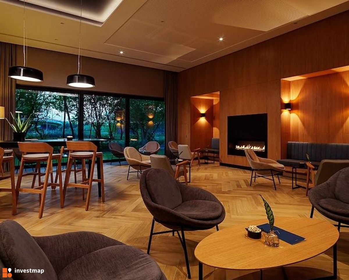 Zdjęcie [Warszawa] Hotel "Four Points by Sheraton" fot. Orzech 