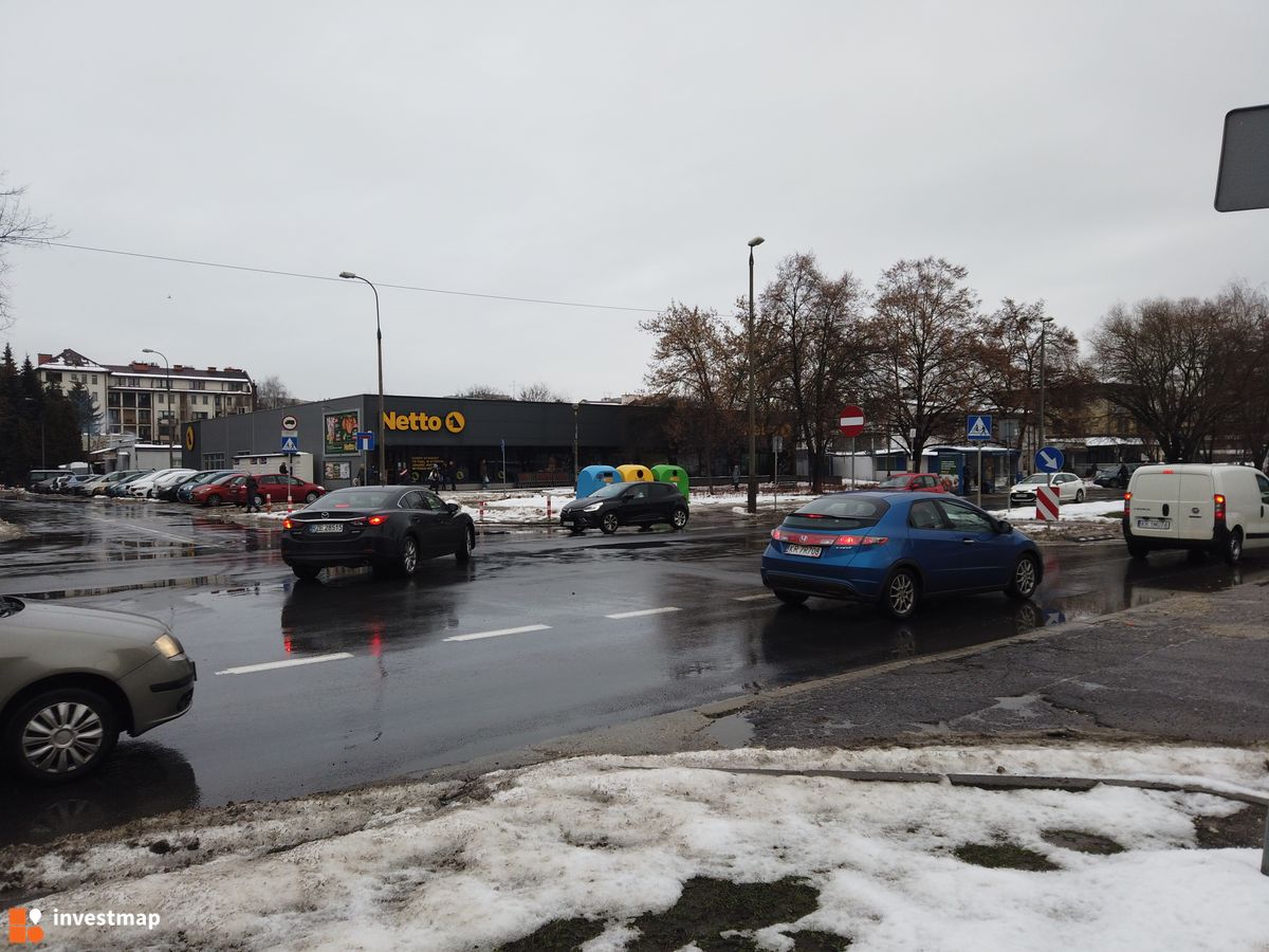 Zdjęcie Netto, ul. Wybickiego fot. Damian Daraż 
