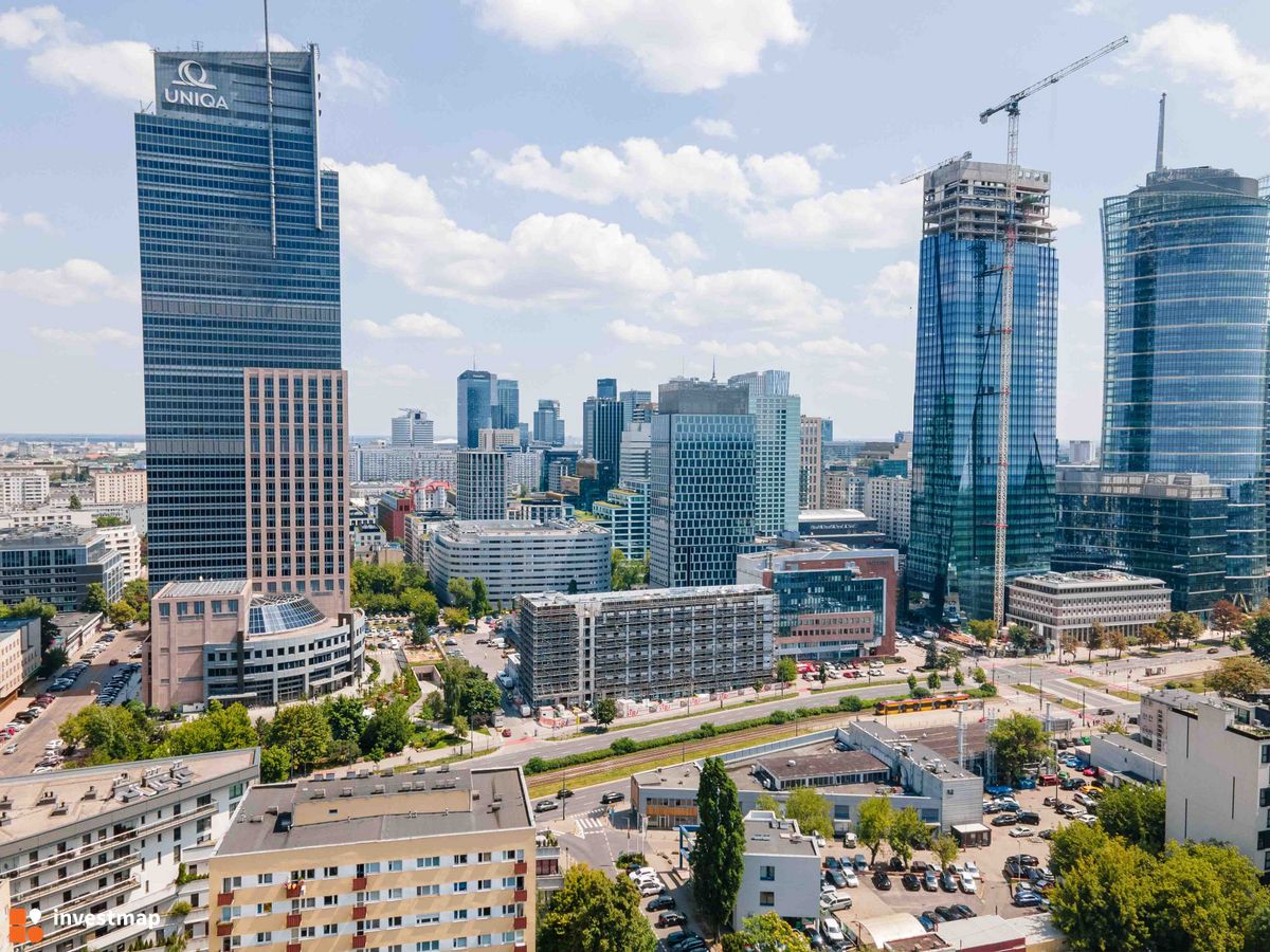 Zdjęcie Hotel Moxy Centrum Warszawa fot. Jakub Zazula 