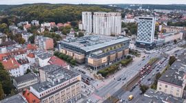 Jaka przyszłość czeka znane, kultowe centrum handlowe Manhattan w Gdańsku? [FILM+ZDJĘCIA]