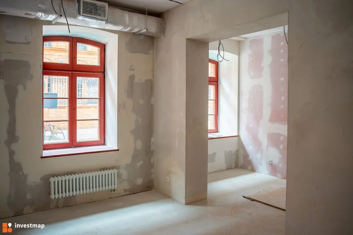 Zdjęcie Remont famuły, ul. Ogrodowa 24 fot. Wojciech Jenda