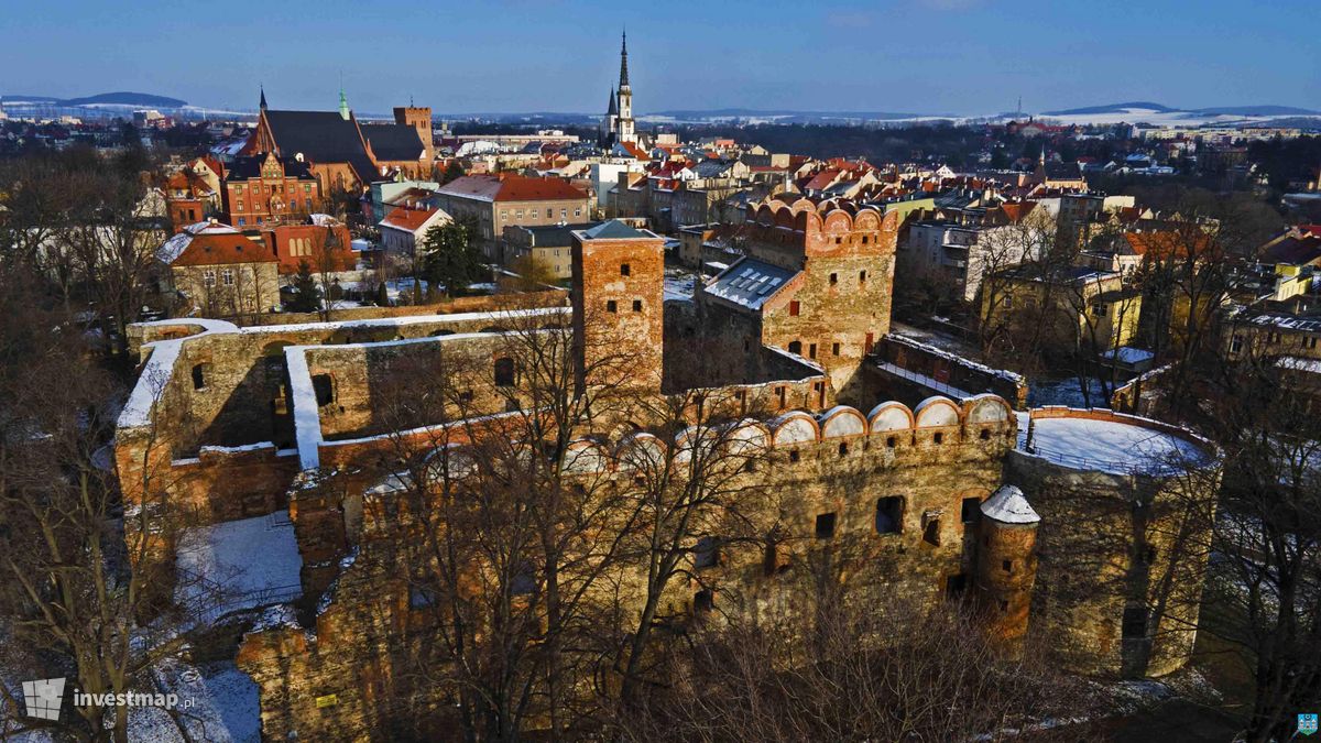 Zdjęcie Remont zamku w Ząbkowicach Śląskich fot. Orzech 