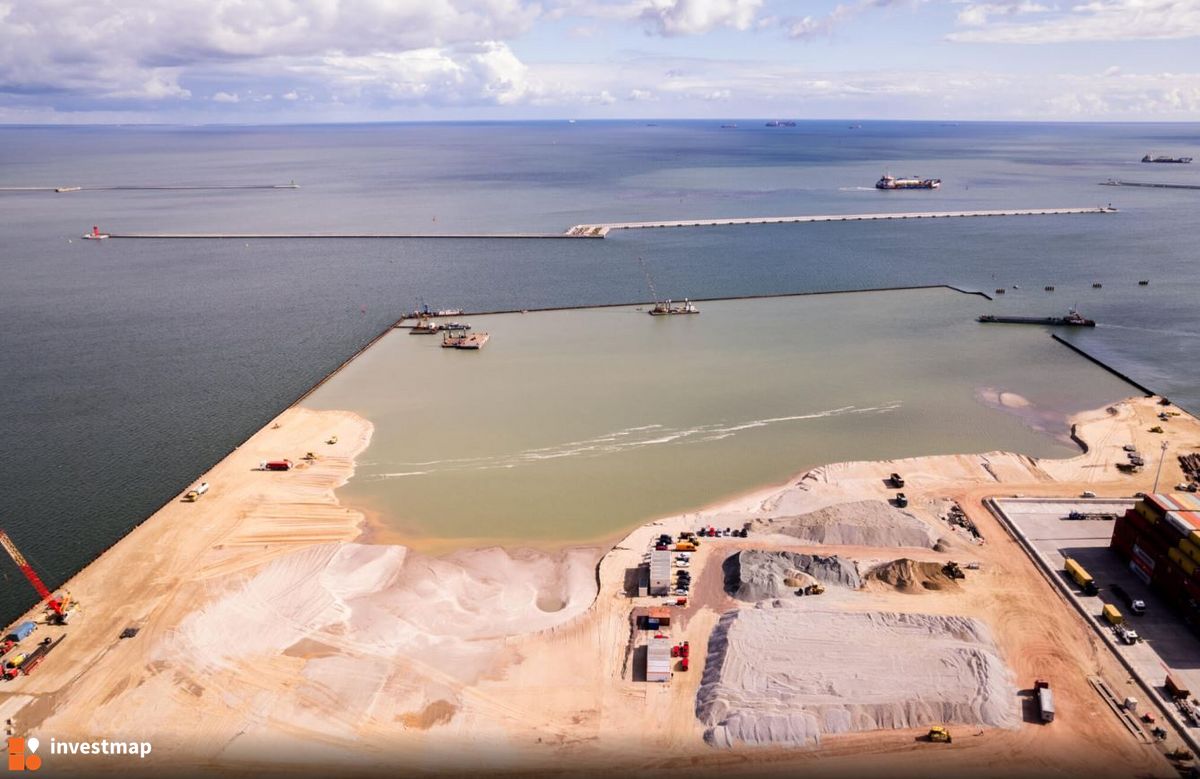 Zdjęcie Terminal Kontenerowy Baltic Hub Gdańsk fot. Orzech 