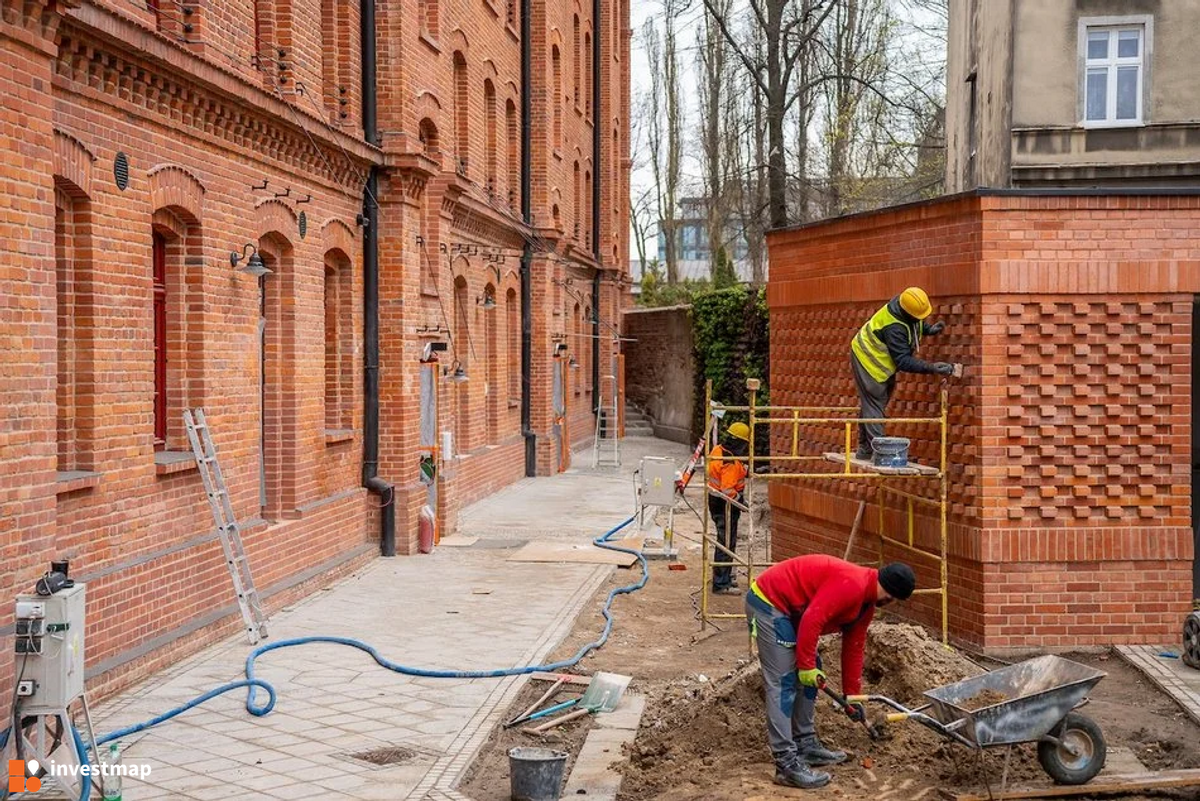 Zdjęcie Remont famuły, ul. Ogrodowa 24 fot. Wojciech Jenda