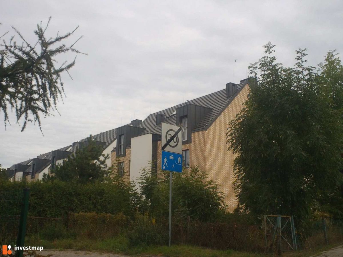 Zdjęcie [Wrocław] Budynek wielorodzinny, ul. Zagony 53 fot. Orzech 