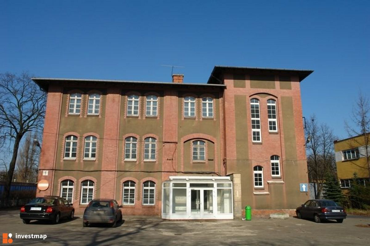 Wizualizacja [Poznań] Adaptacja budynku Koszarowca na potrzeby UAM dodał Ślęzanin 