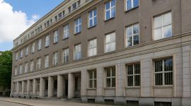 Atrakcyjna nieruchomość w centrum Łodzi wystawiona na sprzedaż [ZDJĘCIA]