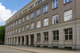 Atrakcyjna nieruchomość w centrum Łodzi wystawiona na sprzedaż [ZDJĘCIA]