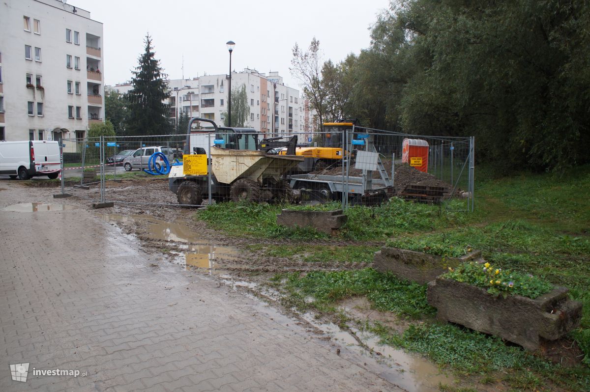 Zdjęcie [Kraków] Skwer przy Lipskiej fot. Damian Daraż 