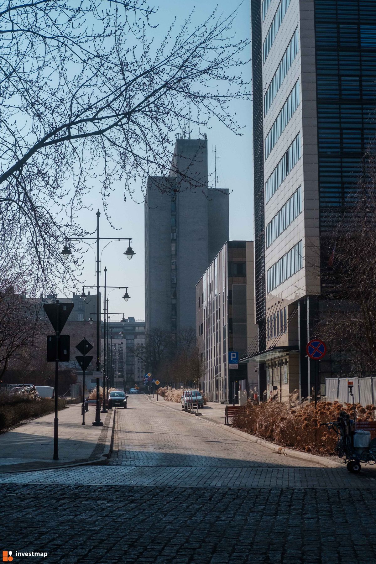 Zdjęcie Wieżowiec PKP SA w Łodzi (Żyleta) fot. Jakub Zazula 