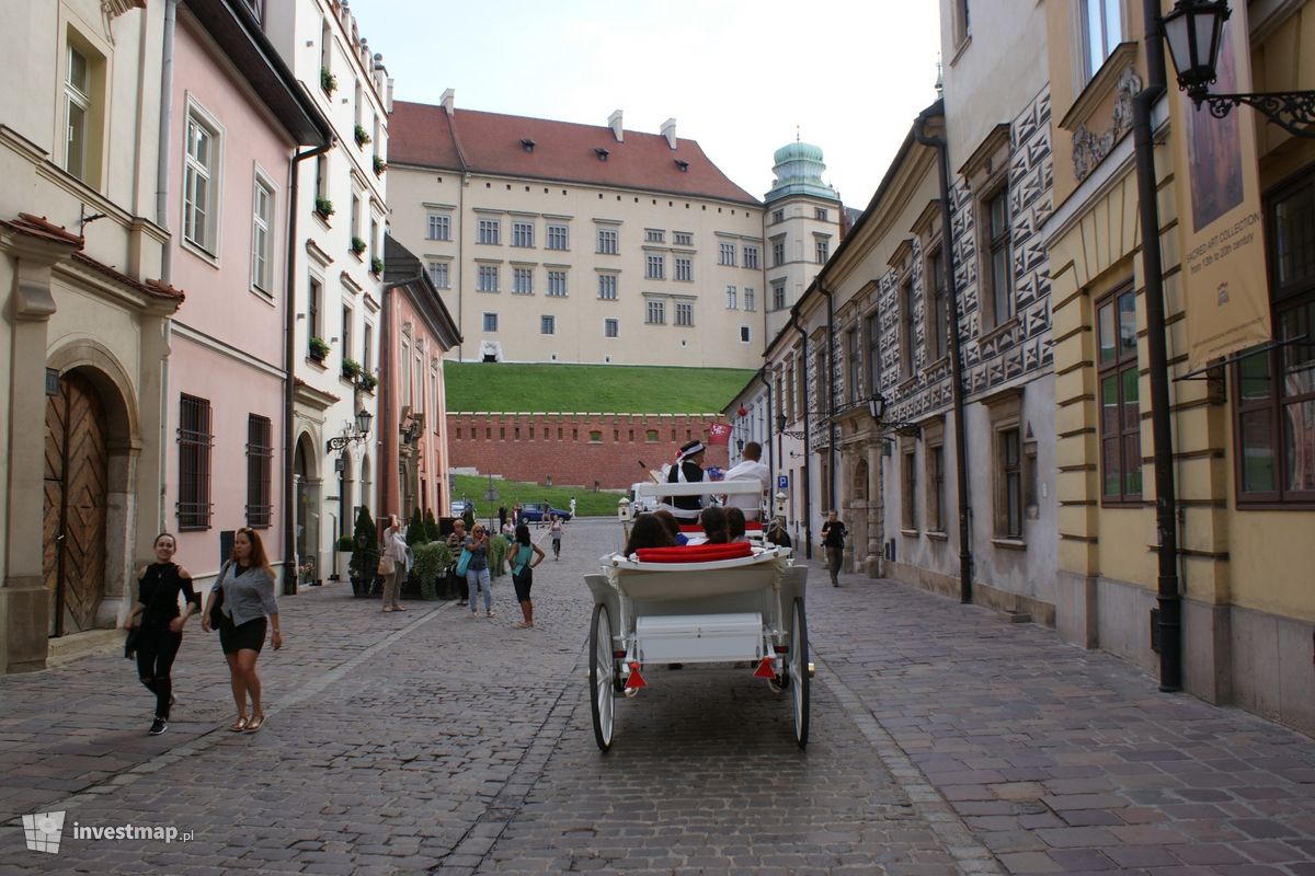 Zdjęcie [Kraków] Remont Kamienicy, ul. Kanonicza 18 fot. Damian Daraż 