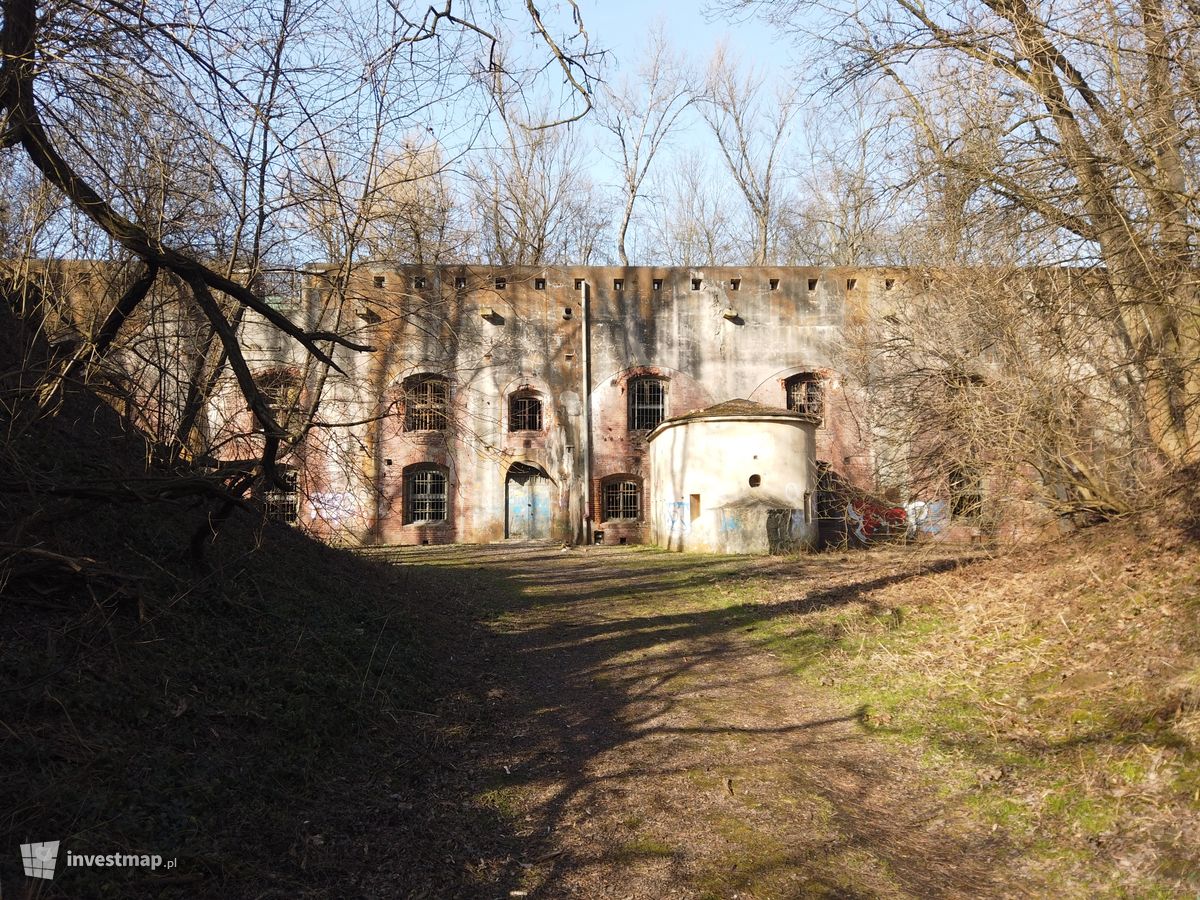 Zdjęcie Fort 49a Dłubnia fot. Damian Daraż 