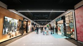 W Zawierciu została otwarta Brama Jury. Łączy funkcje galerii handlowej i parku handlowego