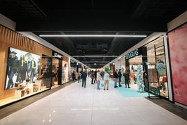 W Zawierciu została otwarta Brama Jury. Łączy funkcje galerii handlowej i parku handlowego