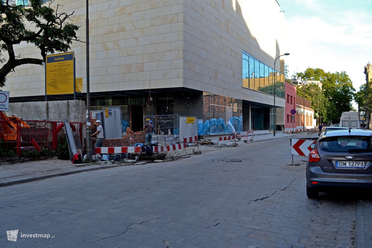 Zdjęcie [Wrocław] Budowa sali koncertowej (budynek E) i remont sal dydaktycznych (budynek D) (Akademia Muzyczna) fot. alsen strasse 67 