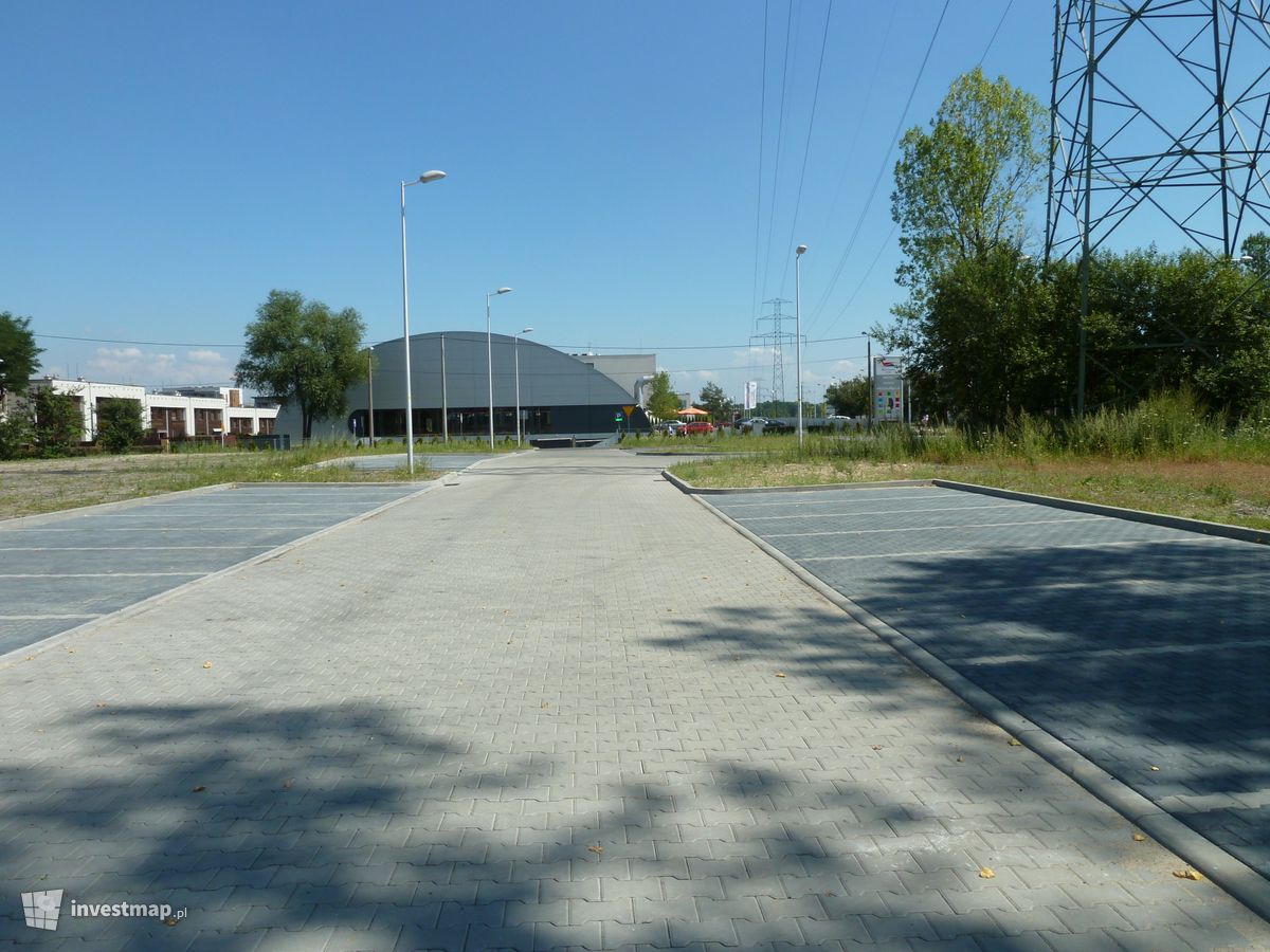 Zdjęcie [Katowice] Droga łącząca ul. A. Krajowej z ul. Pijarską + zespół parkingowy fot. Krypton 