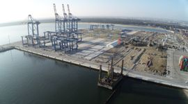 W Gdańsku powstaje wielki terminal dla morskich farm wiatrowych [FILMY+ZDJĘCIA]