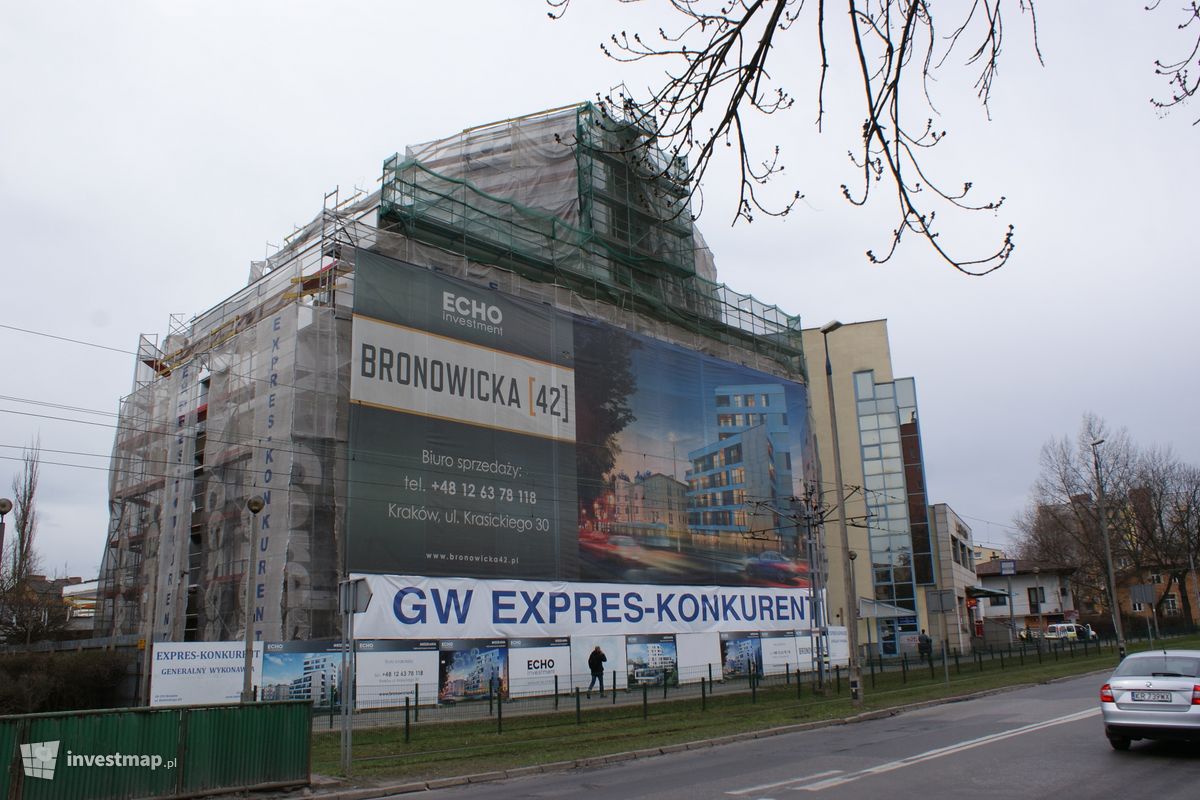 Zdjęcie [Kraków] Budynek wielorodzinny "Bronowicka 42" fot. Damian Daraż 