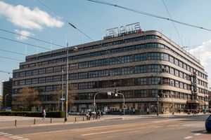 Wrocławska Renoma z nowymi biurami serwisowanymi