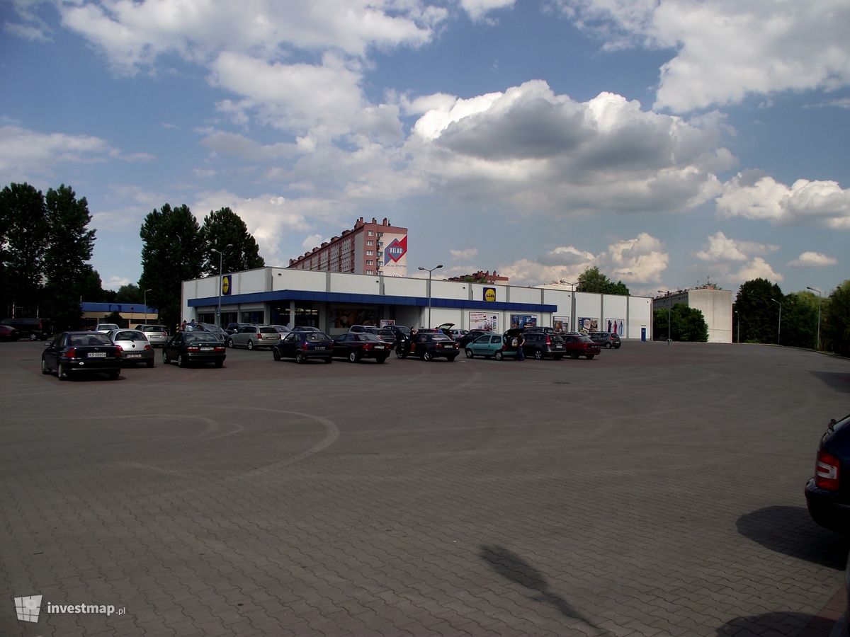 Zdjęcie [Kraków] Supermarket "Lidl", ul. Generała Leopolda Okulickiego fot. Damian Daraż