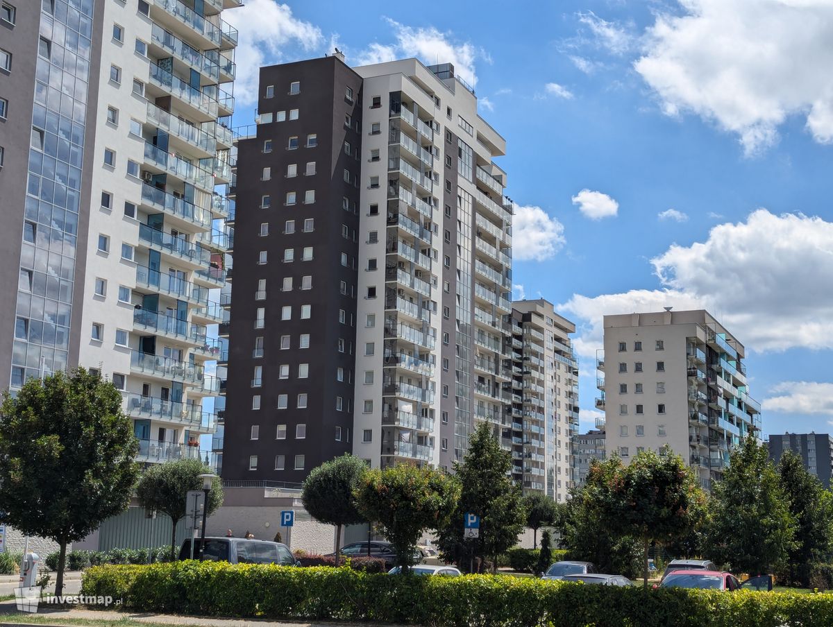 Zdjęcie [Katowice] Apartamentowce "Nowe Tysiąclecie" fot. Jakub Zazula 