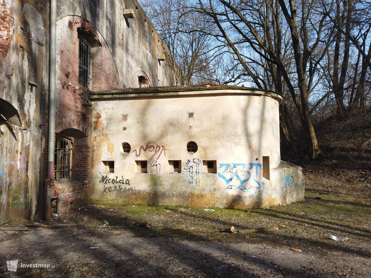 Zdjęcie Fort 49a Dłubnia fot. Damian Daraż 