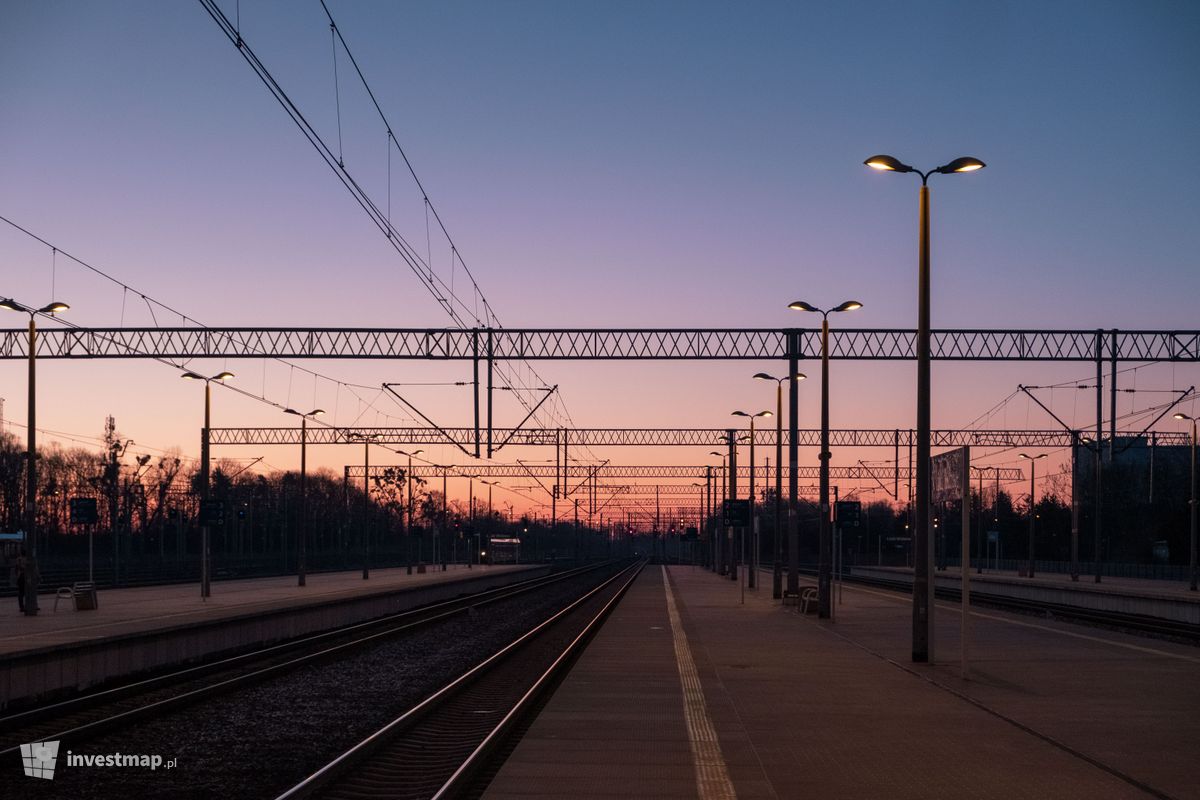 Zdjęcie Dworzec Kolejowy Łódź Widzew fot. Jakub Zazula 