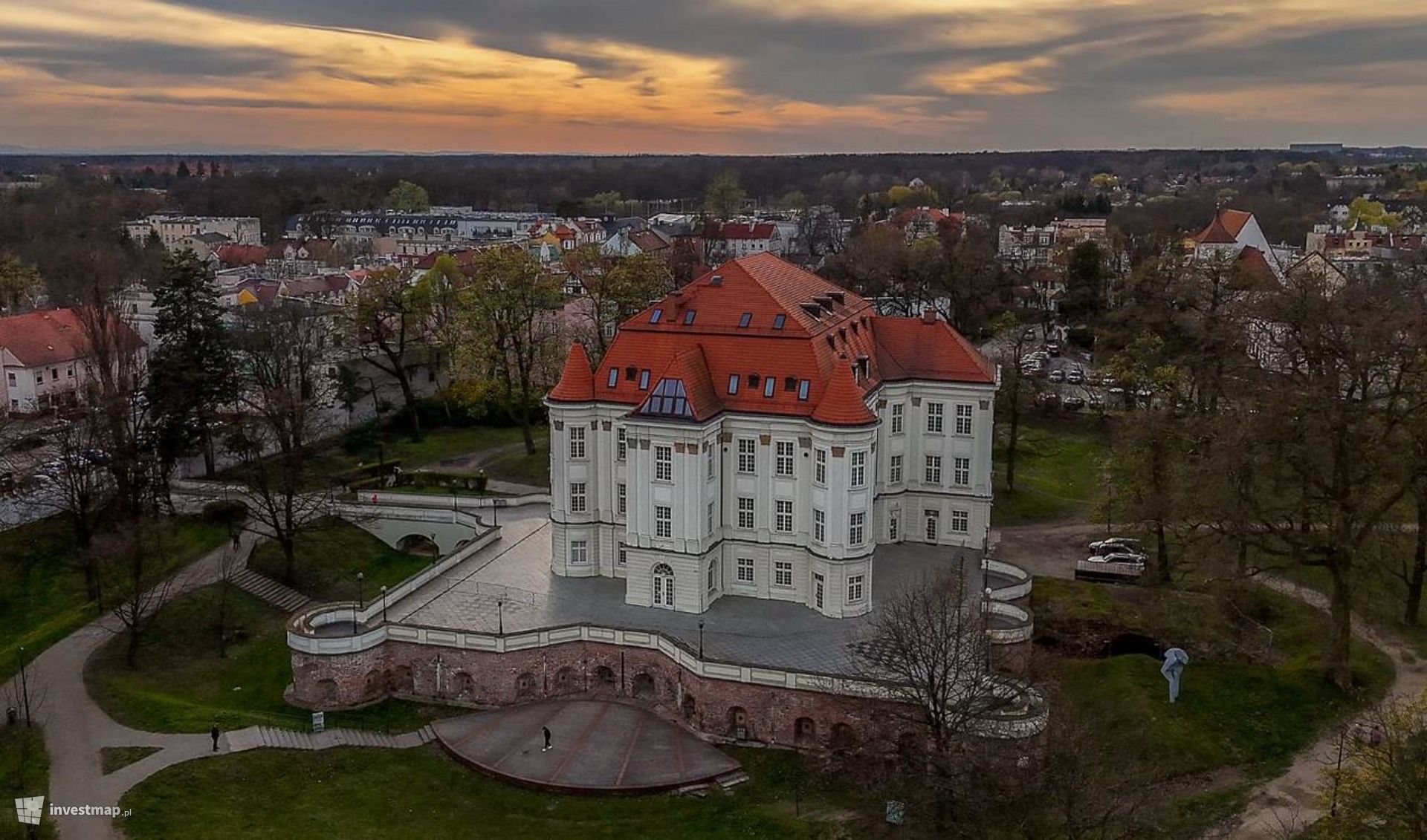 Remont zamku w Leśnicy