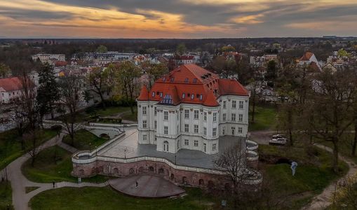 Rusza remont zabytkowego zamku we wrocławskiej Leśnicy [FILMY]