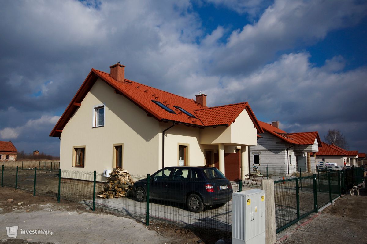 Zdjęcie [Jeszkowice] Osiedle domów jednorodzinnych "Jeszkowice" fot. agat 