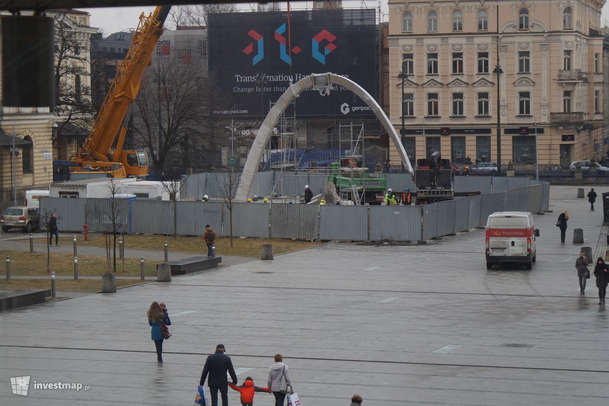 Zdjęcie Pomnik Ryszarda Kuklińskiego fot. Damian Daraż 