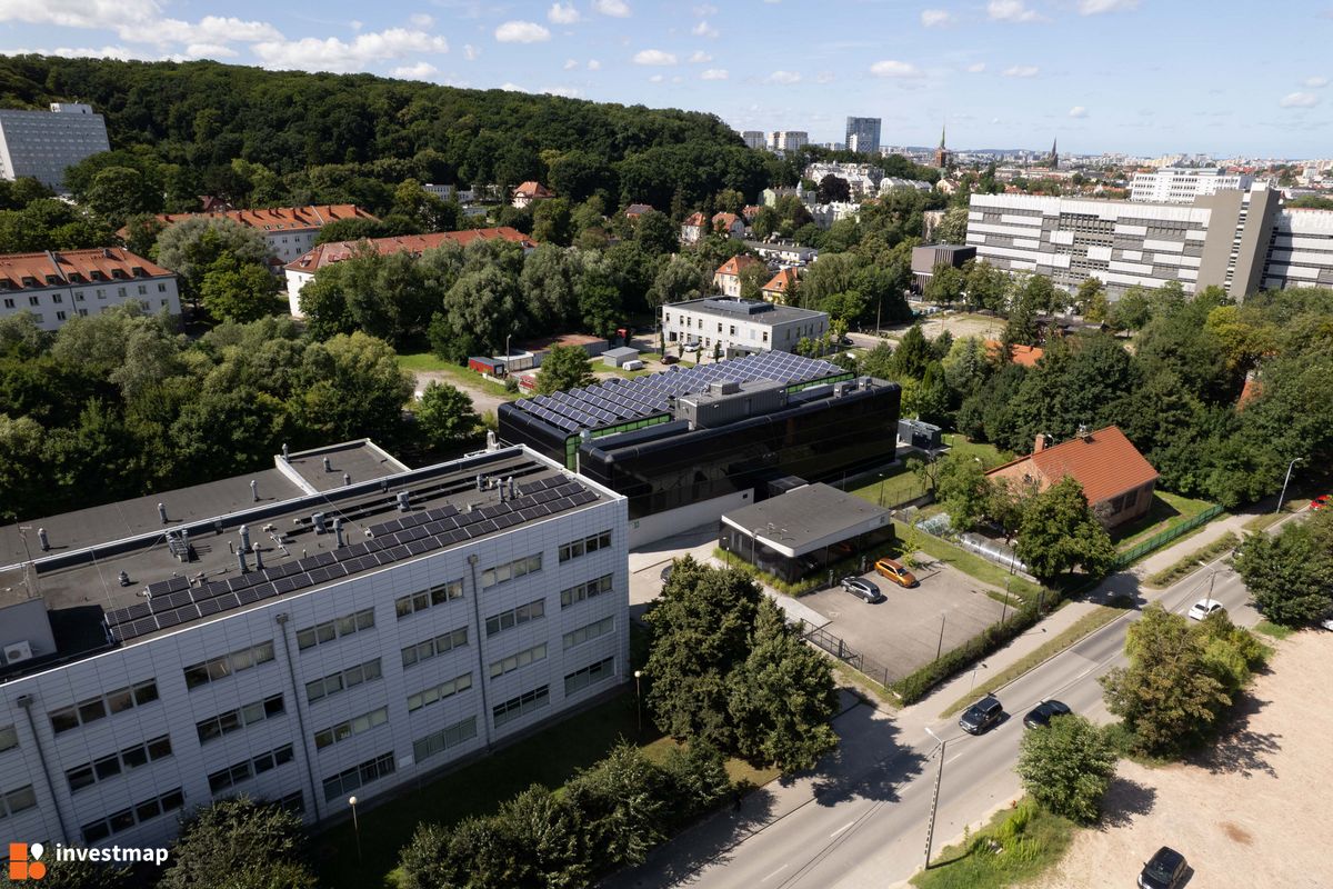 Zdjęcie [Gdańsk] Laboratorium Innowacyjnych Technologii Elektroenergetycznych i Integracji Odnawialnych Źródeł Energii "LINTE^2" fot. Jakub Zazula 