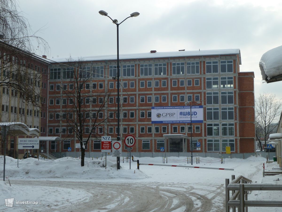 Zdjęcie [Katowice] Rozbudowa budynku Śląskiego Oddziału Wojewódzkiego NFZ fot. Krypton 