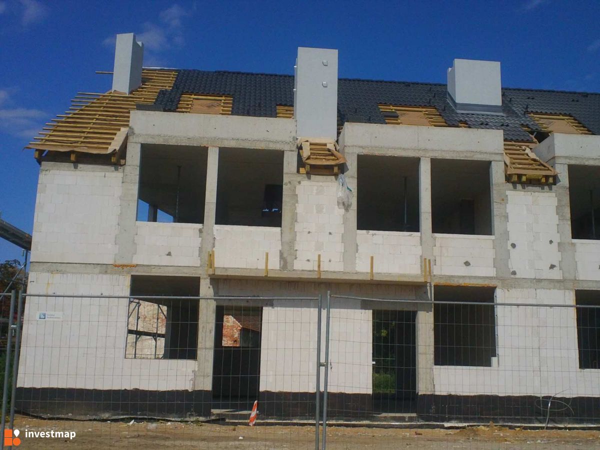 Zdjęcie [Wrocław] Osiedle domów jednorodzinnych na ul. Figowej (Stabłowice) fot. Orzech 