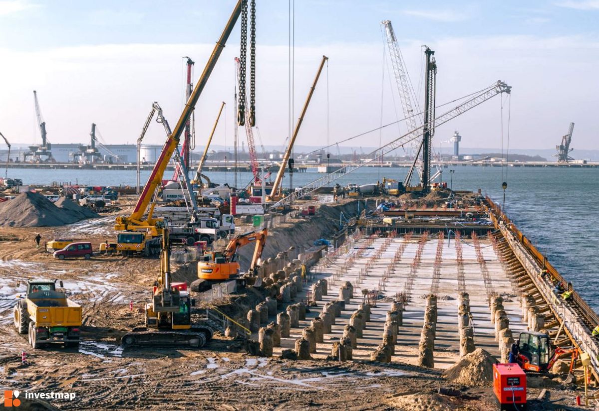 Zdjęcie Terminal Kontenerowy Baltic Hub Gdańsk fot. Orzech 