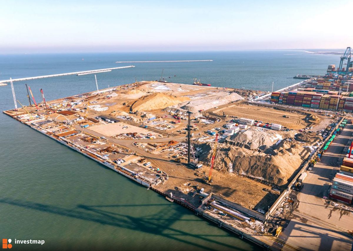 Zdjęcie Terminal Kontenerowy Baltic Hub Gdańsk fot. Orzech 