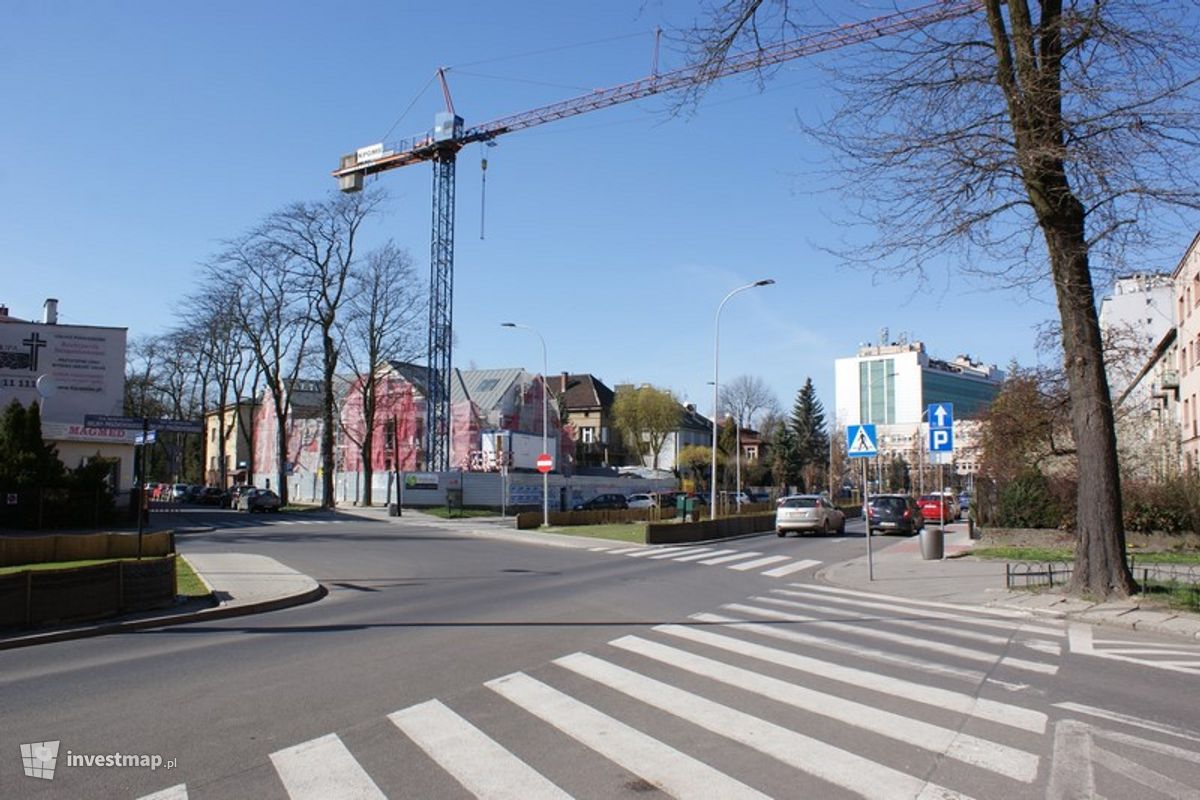 Zdjęcie [Kraków] Budynek Mieszkalny &quot;WILLA&quot;, Al. Beliny Prażmowskiego 60 fot. Damian Daraż 