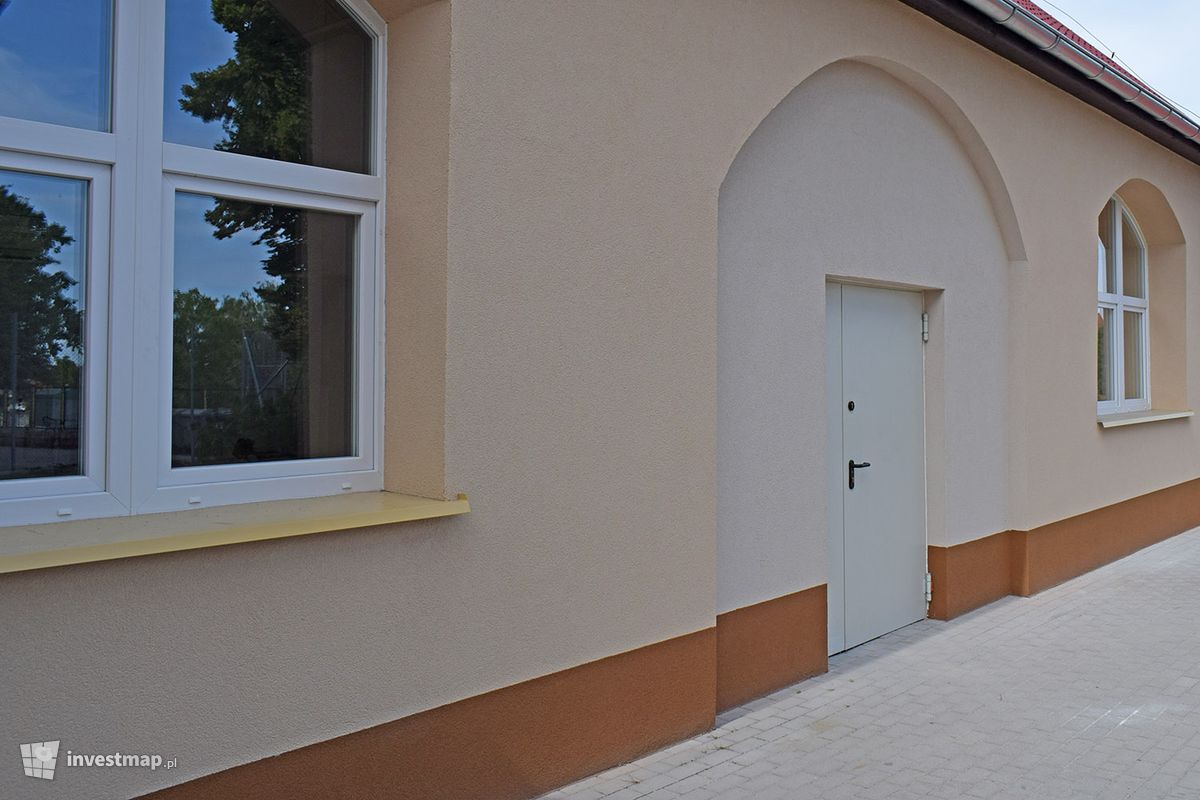 Zdjęcie Termomodernizacja budynku szkoły podstawowej fot. Paweł Harom 