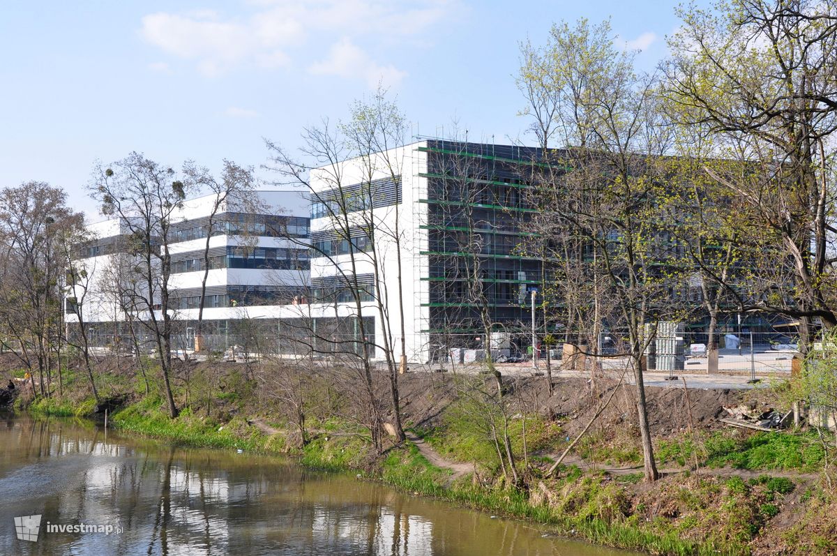 Zdjęcie [Wrocław] Kompleks Edukacyjno-Badawczy "GeoCentrum" (Politechnika Wrocławska) fot. grzybson 