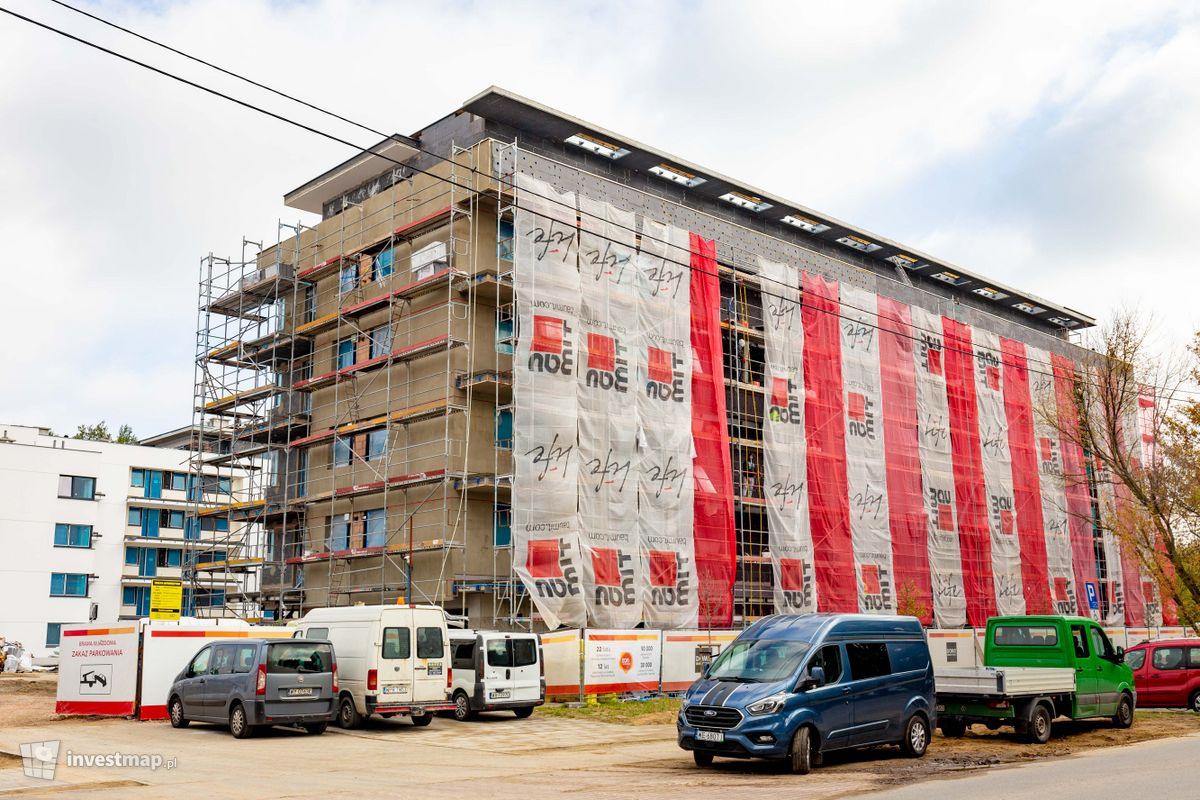 Zdjęcie [Warszawa] Budynek wielorodzinny "Dom na Bartyckiej" fot. Jakub Zazula 
