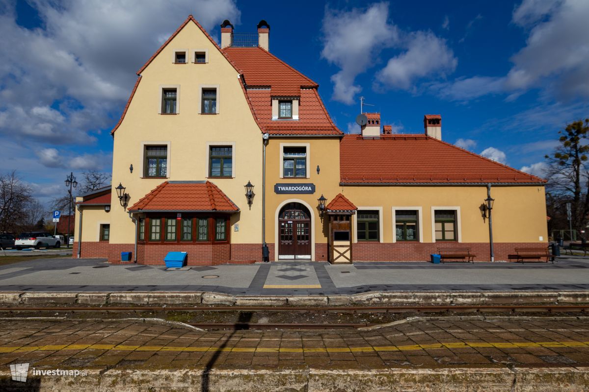 Zdjęcie Dworzec Twardogóra Sycowska fot. Jakub Zazula 