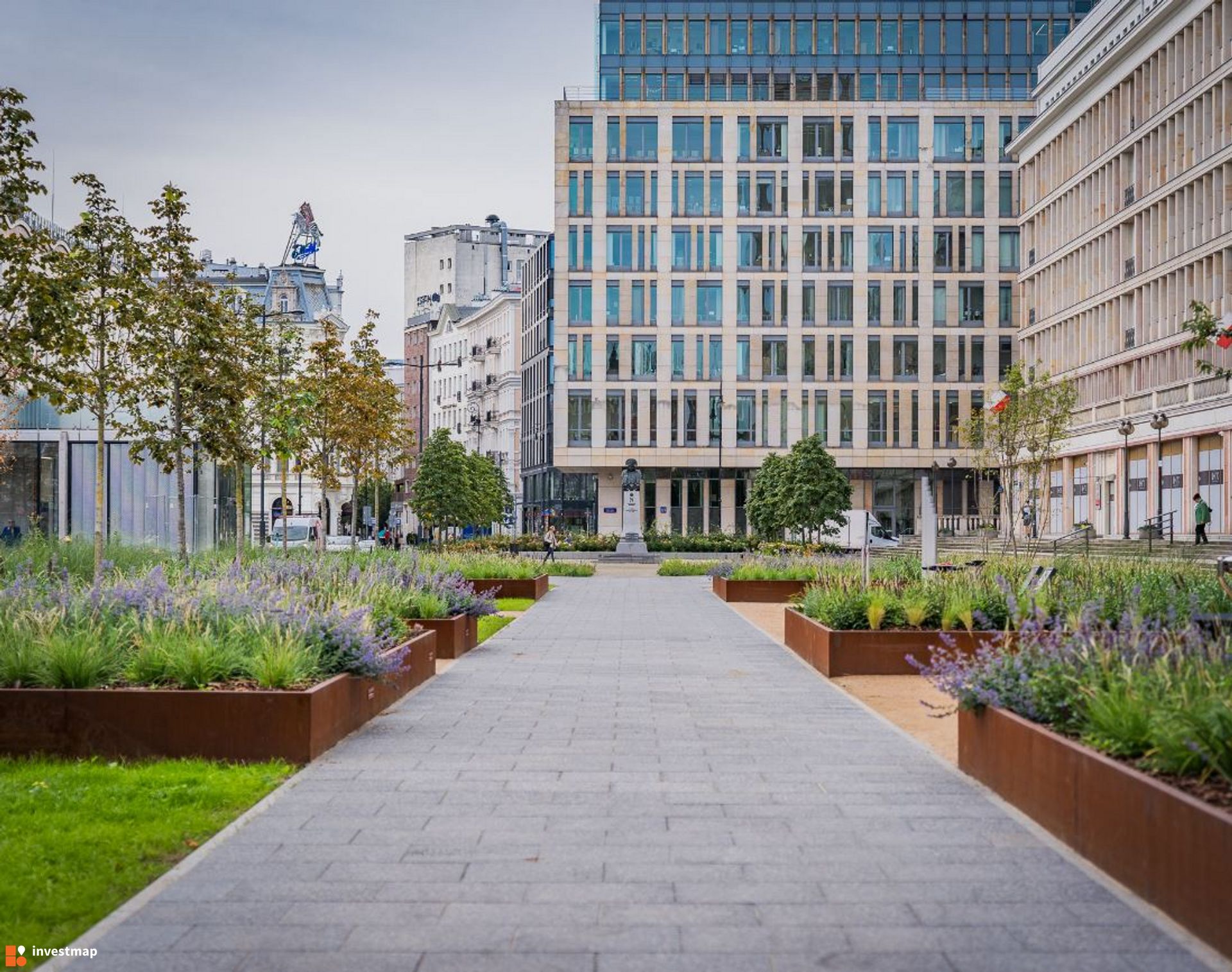 Nowe Centrum Warszawy: Nowa zielona odsłona Placu Powstańców Warszawy