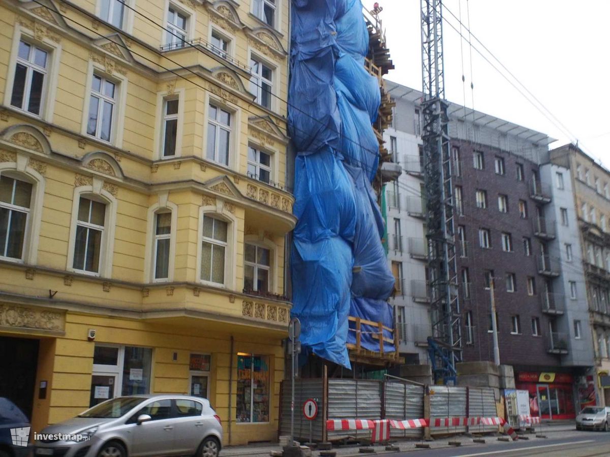 Zdjęcie [Wrocław] Plomba, ul. Jedności Narodowej 93/93a fot. Orzech 