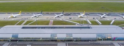 Lotnisko Warszawa-Modlin chce nowy terminal. Oferty są za wysokie, a inwestycja już ma opóźnienia