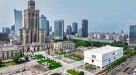 Plac Centralny w Warszawie otwarty – zielona przestrzeń w sercu miasta [FILMY]