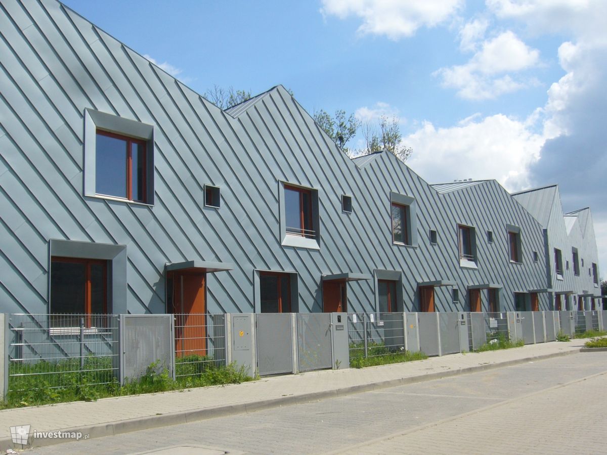 Zdjęcie [Wrocław] Osiedle domów jednorodzinnych "MikMak House" fot. Orzech 