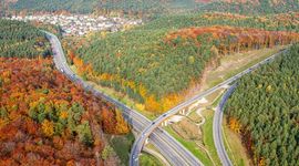 Rząd przygotowuje program budowy Drogi Czerwonej. Kluczowe połączenie z portem w Gdyni coraz bliżej [FILM]